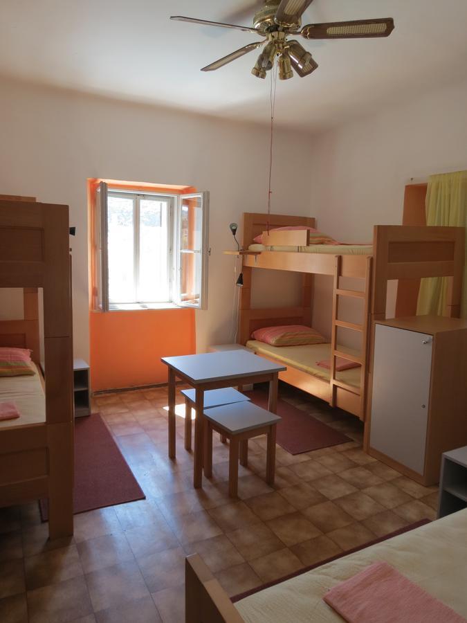 Hi Hostel Veli Lošinj Zewnętrze zdjęcie