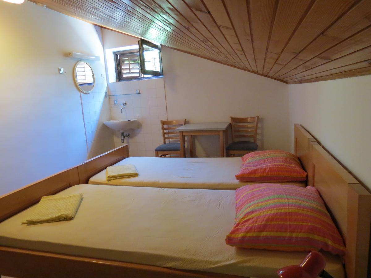 Hi Hostel Veli Lošinj Zewnętrze zdjęcie