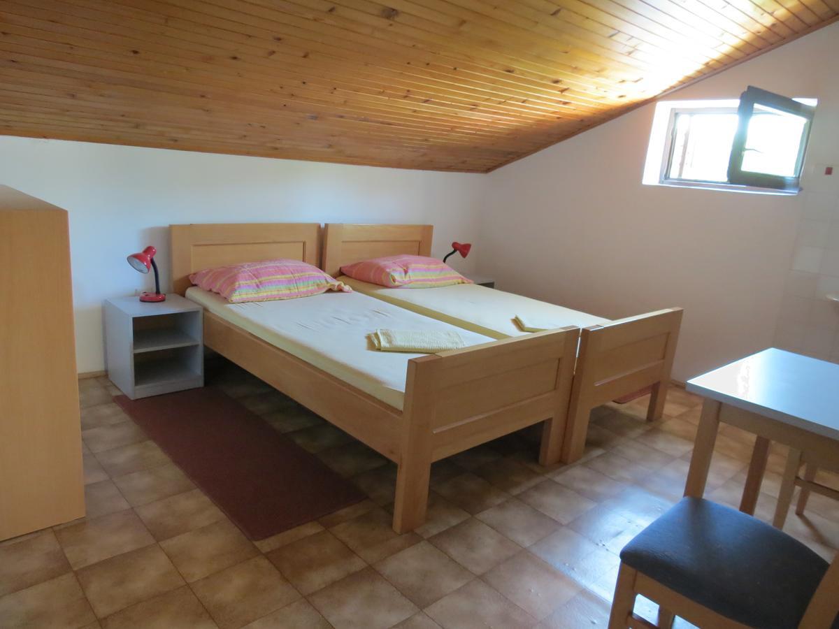 Hi Hostel Veli Lošinj Zewnętrze zdjęcie