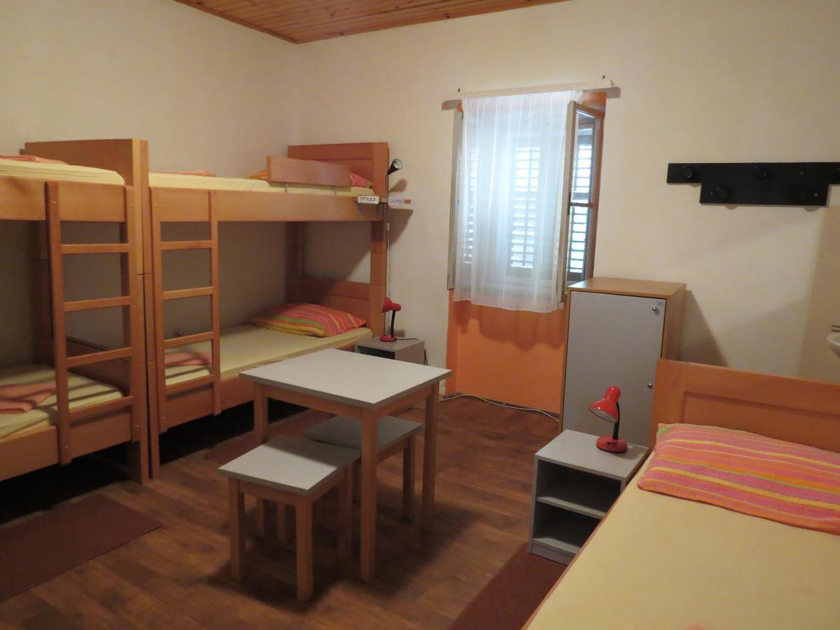 Hi Hostel Veli Lošinj Zewnętrze zdjęcie